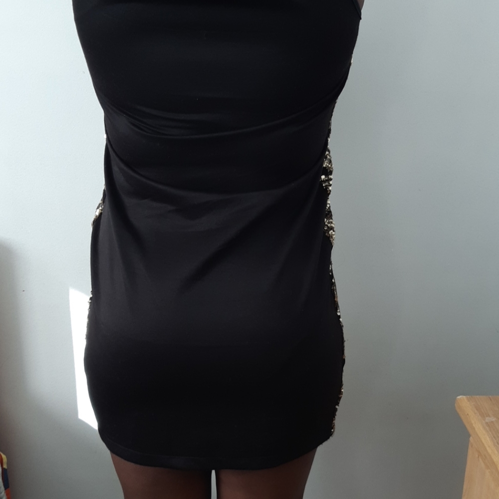 Dresse - Picture 3 of 4